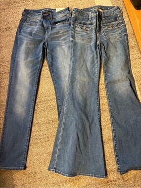 American Eagle Outfitters Women's white flare, bottom and skinny lLeg Jeans Duo